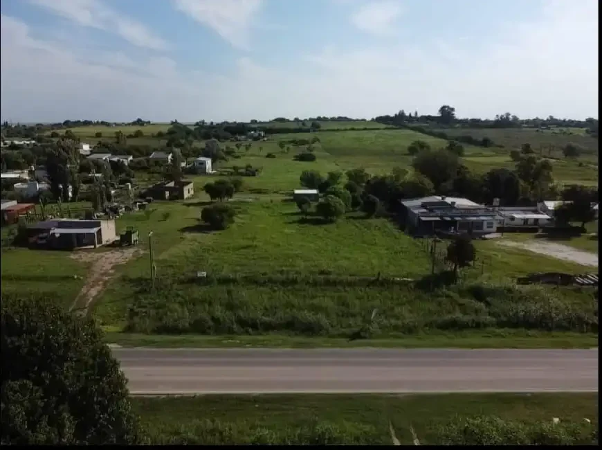 Terreno de 2400 m2 sobre ruta 11
